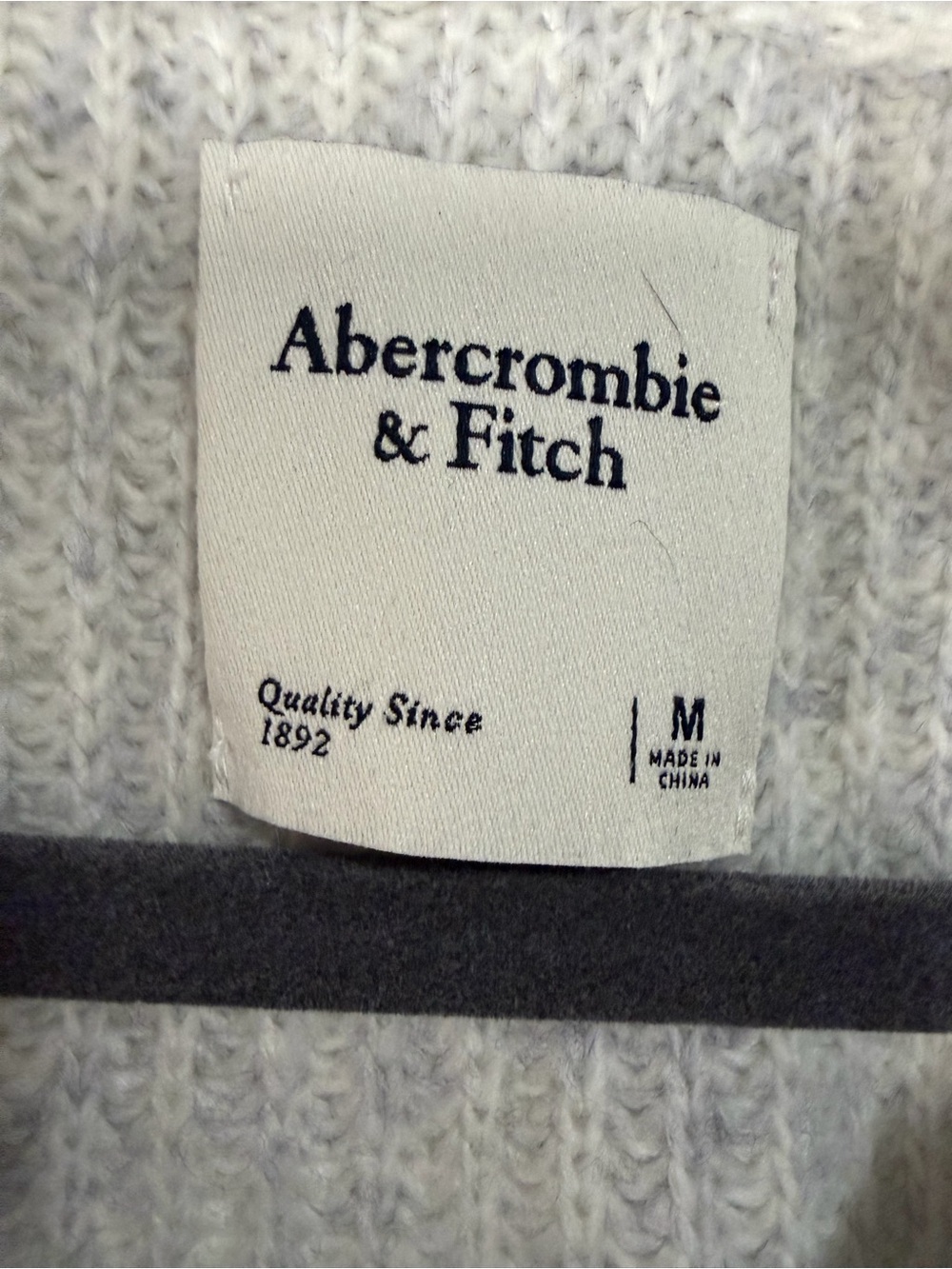 Abercrombie & Fitch Pearl Button Cropped Cardigan Sweater Gray Medium - Picture 3 of 8